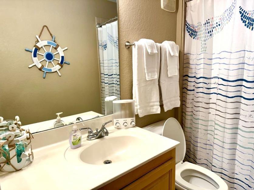 House That Sleeps 14 With Pool, Gym, Access Apartment